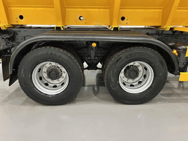 DAF CF75 310 6×4 Day Cab Gritter