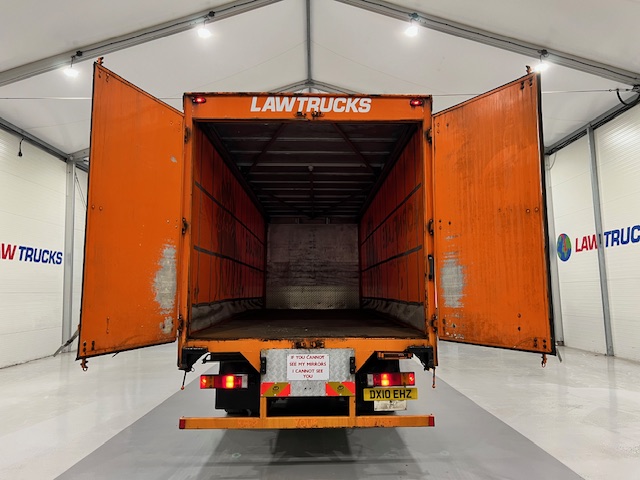 DAF CF65 220 Sleeper Cab Curtainsider