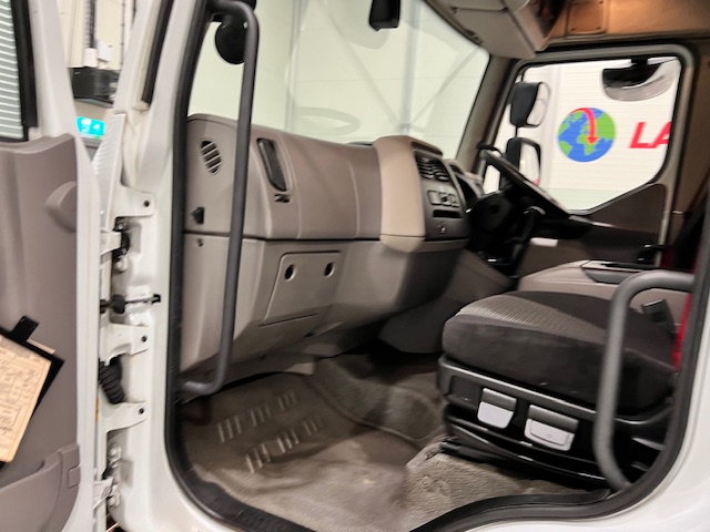 DAF LF 180 Day Cab Fridge Box Manual