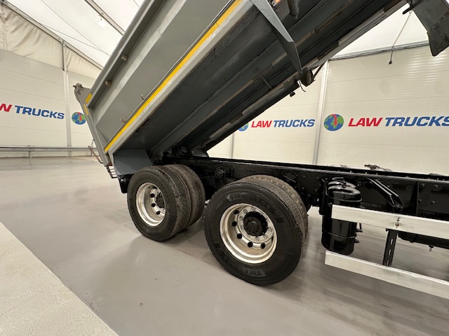 DAF CF 400 8×4 Day Cab Steel Tipper