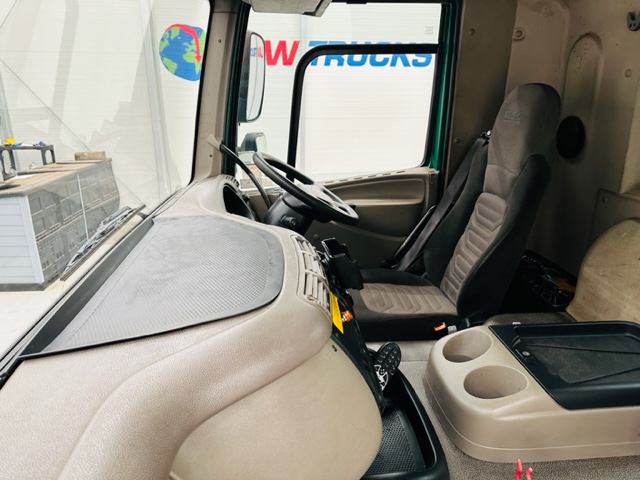 DAF CF75 310 Rear Lift Day Cab Dropside Brick Grab