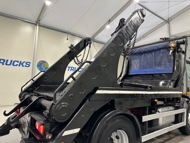 DAF LF 220 Day Cab Skip Loader