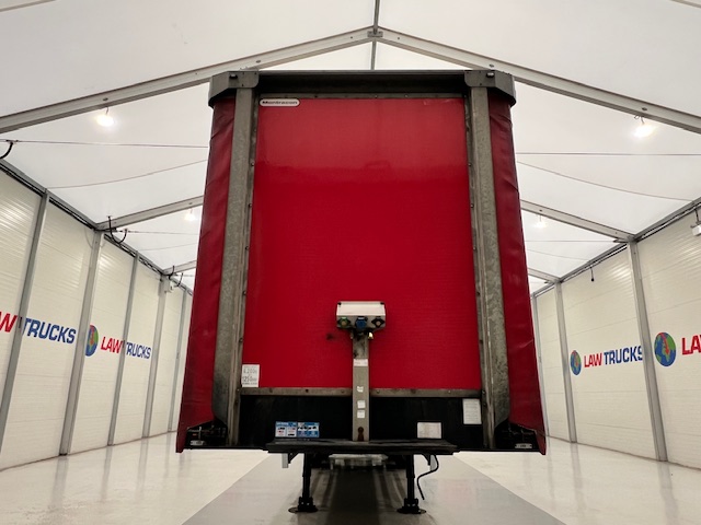 Montracon Tri Axle 4.2m Curtainsider Trailer Moffat Brackets