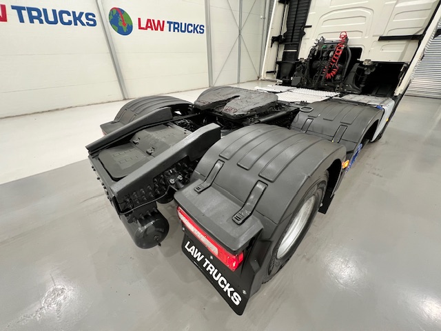 Volvo FH 500 6×2 Midlift Tractor Unit