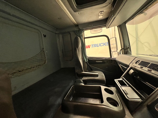 DAF CF85 380 4×2 Sleeper Cab Tractor Unit Manual