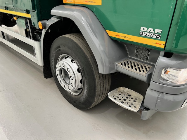 Daf LF55 220 Day Cab Dropside Crane