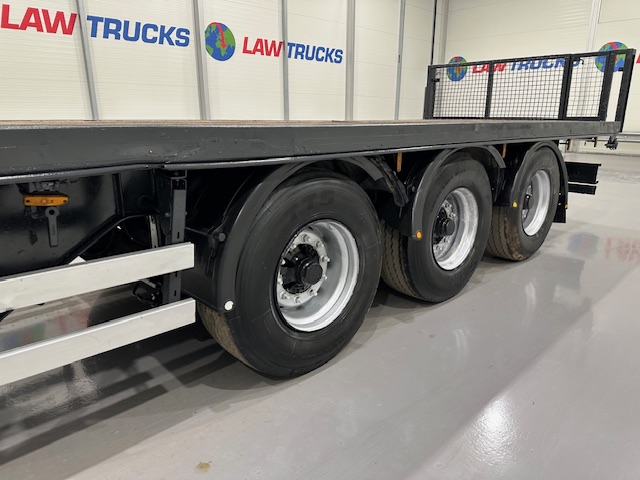 Montracon Tri Axle Flatbed Drawbar Trailer