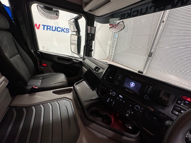 Scania G410 4×2 Sleeper Cab Tractor Unit