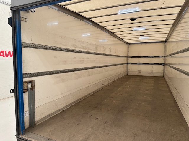 Mercedes Actros 1824 4×2 Day Cab Box Van