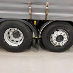DAF CF75 310 Rear Lift Sleeper Cab Curtainsider - thumbnail