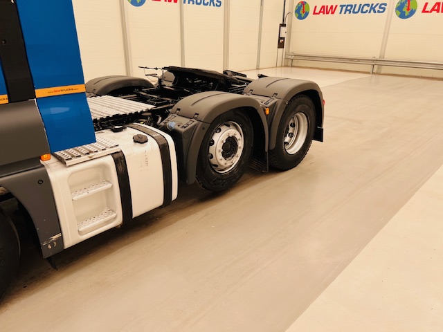 MAN TGX 26.420 6×2 Midlift Tractor Unit