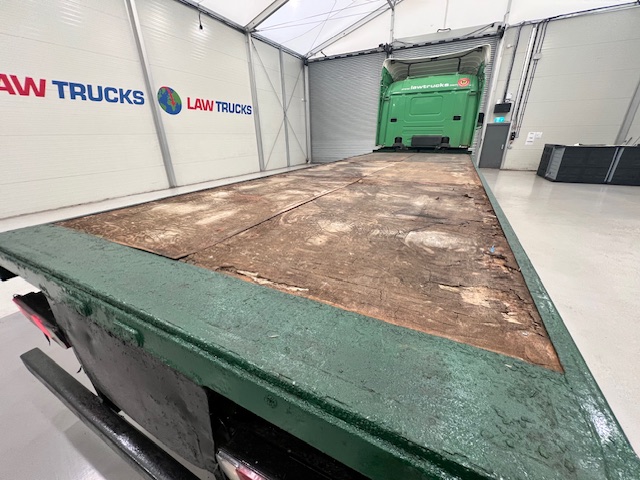 Scania P94 220 4×2 Sleeper Cab Flatbed