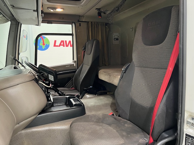 DAF CF85 360 8×4 Sleeper Cab Tipper Manual