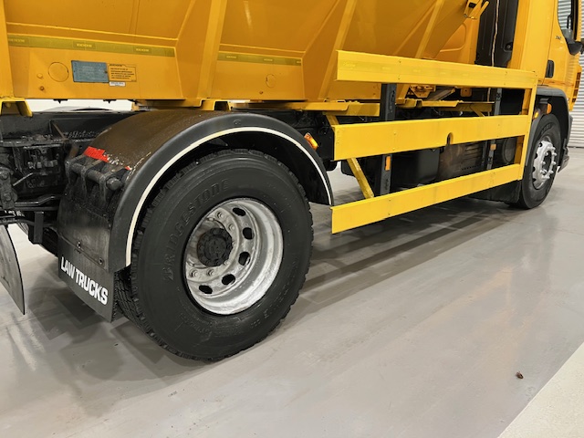 DAF LF 250 4×2 Sleeper Cab Gritter