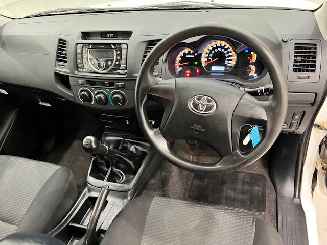 Toyota Hilux 2.5 D-4D 4×4 Double Cab Pick Up