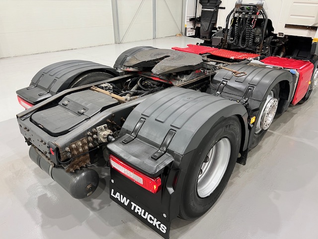 Volvo FM 450 6×2 Midlift Tractor Unit