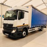 Mercedes Actros 1830 Sleeper Cab Curtainsider - thumbnail