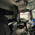 MAN TGM 18.250 4×2 Sleeper Cab Curtainsider - thumbnail