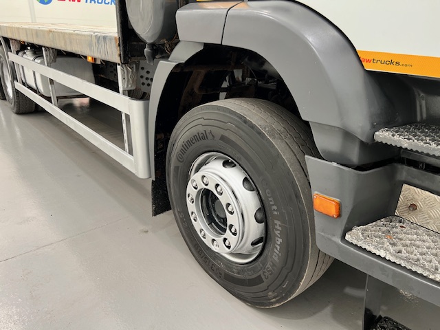 Seddon Atkinson Strato 385 6×4 Double Drive Flatbed