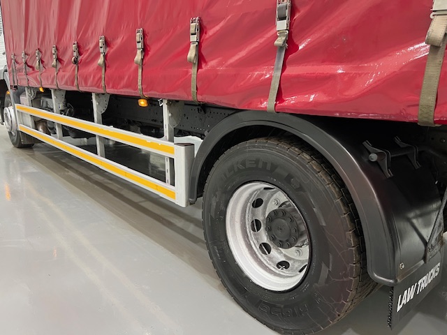 Mercedes Axor 1824 Day Cab Curtainsider