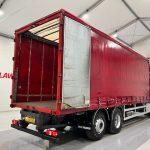 Mercedes Actros 2533 6×2 Sleeper Cab Curtainsider - thumbnail