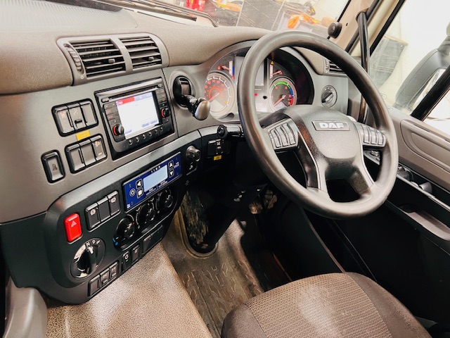 DAF CF 400 8×4 Day Cab Tipper