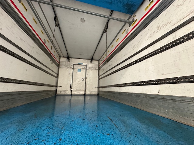 Mercedes Axor 1824 Day Cab Fridge Box