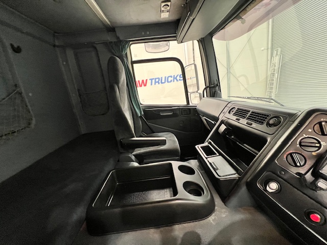 DAF CF85 380 4×2 Sleeper Cab Tractor Unit Manual