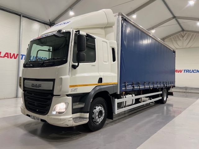 DAF CF 250 4×2 Sleeper Cab Curtainsider