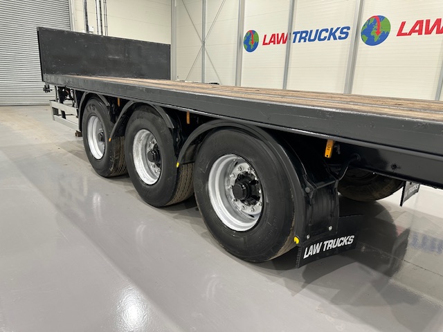 Montracon Tri Axle Flatbed Drawbar Trailer