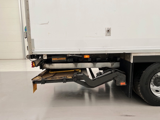 Mercedes Axor 1824 Day Cab Box Van