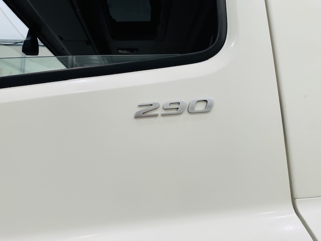 DAF CF 290 6×2 Rear Steer Fridge Box