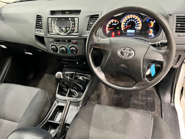 Toyota Hilux 2.5 D-4D 4×4 Double Cab Pick Up