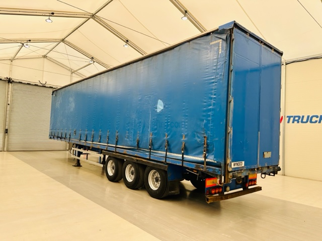 SDC Tri Axle Curtainsider Trailer