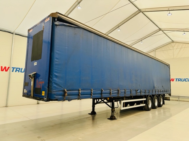 Montracon Tri Axle Curtainsider Trailer