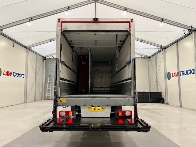 DAF LF 250 4×2 Rest Cab Fridge Box