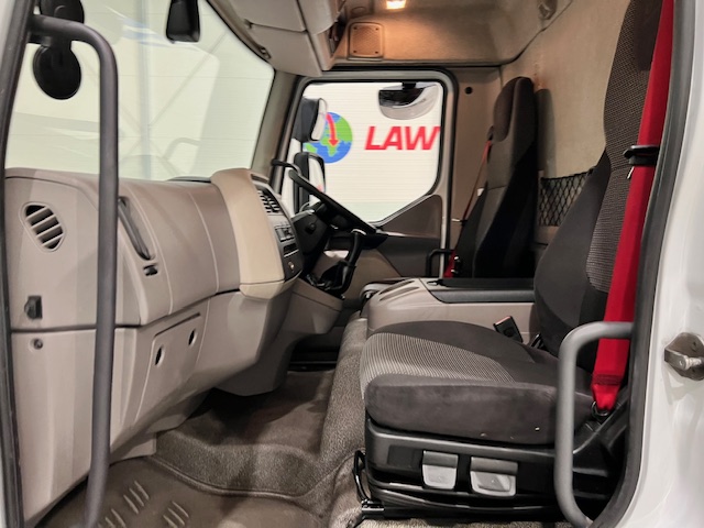 DAF LF 180 Day Cab Fridge Box Manual