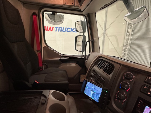 DAF LF 180 4×2 Day Cab Box Van
