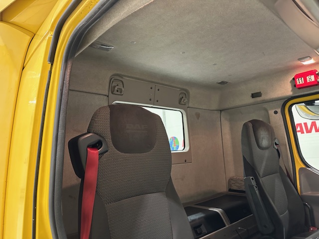 DAF LF 250 4×2 Rest Cab Tractor Unit