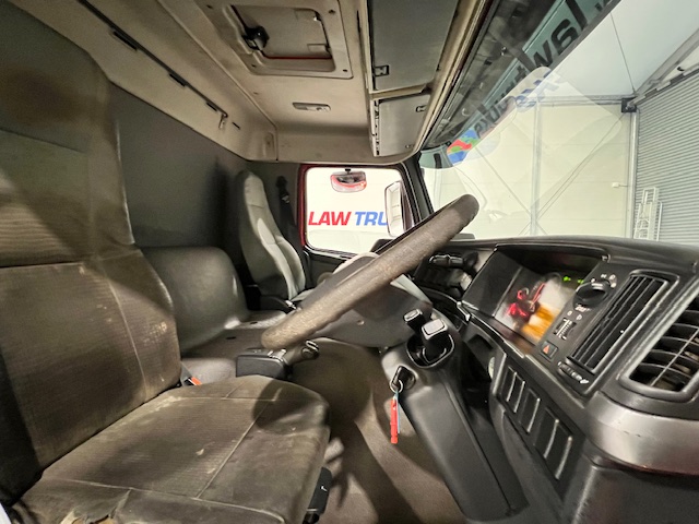 Volvo FM12 340 8×4 Day Cab Chassis Cab