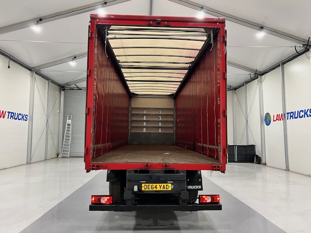 Mercedes Actros 2533 6×2 Sleeper Cab Curtainsider