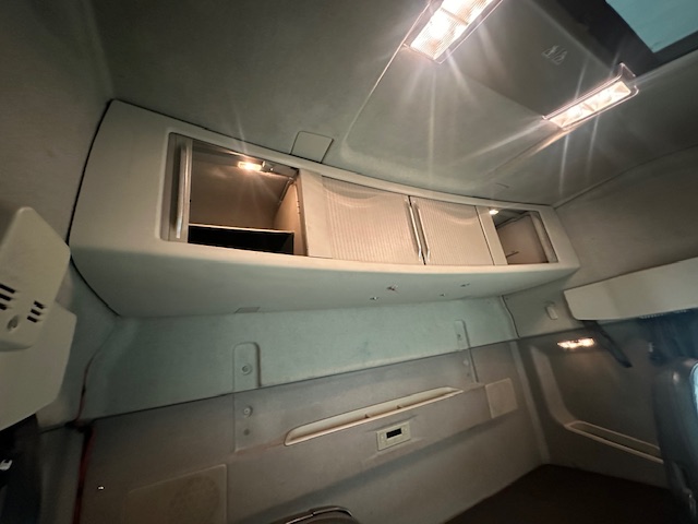 Volvo FH 500 6×2 Midlift Tractor Unit