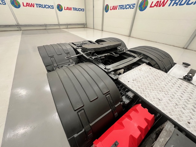 Volvo FH 500 6×2 Midlift Tractor Unit