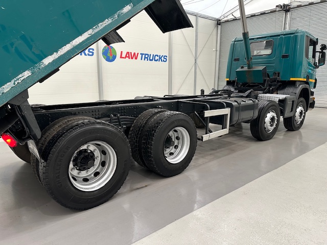 Scania P360 8×4 Rest Cab Tipper Manual