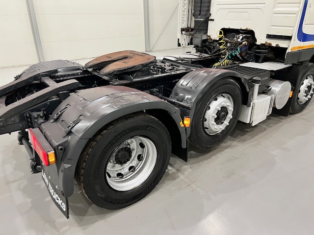 Volvo FM12 420 6×2 Midlift Tractor Unit Manual