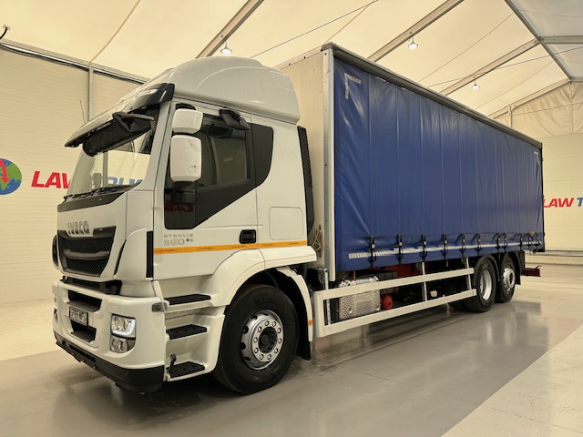 Iveco Stralis 360 6×2 Rear Steer Curtainsider