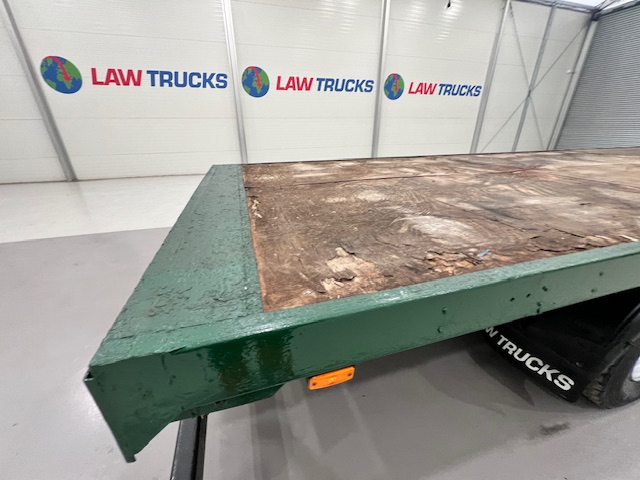 Scania P94 220 4×2 Sleeper Cab Flatbed