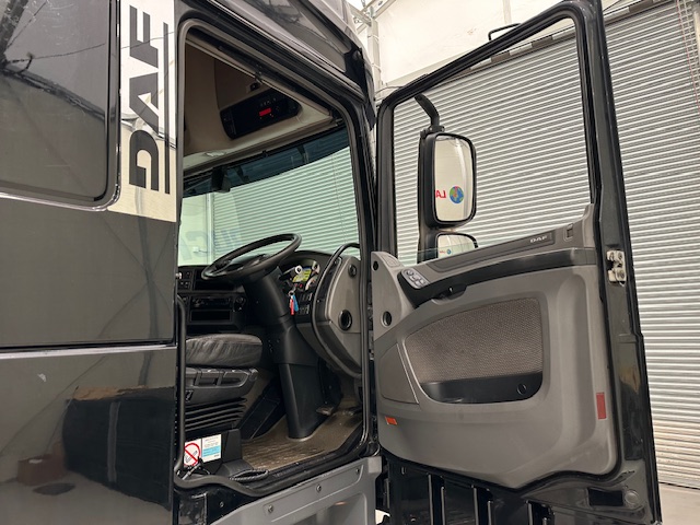 DAF XF 510 6×2 Midlift Tractor Unit