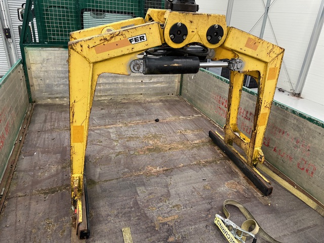 DAF LF55 220 Day Cab Dropside Crane