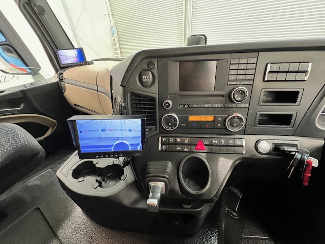 Mercedes Actros 2530 Rear Lift Sleeper Cab Curtainsider